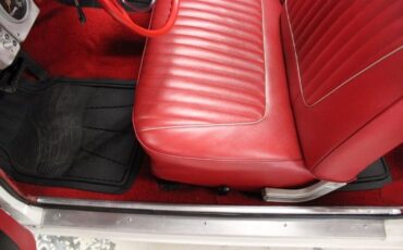 Plymouth-Valiant-1963-White-Red-29