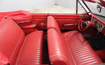 Plymouth-Valiant-1963-White-Red-32