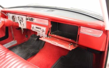 Plymouth-Valiant-1963-White-Red-35