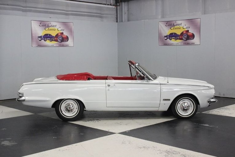 Plymouth-Valiant-1963-White-Red-42