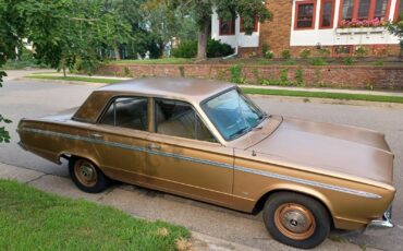 Plymouth-Valiant-200-1966-Sedan-2