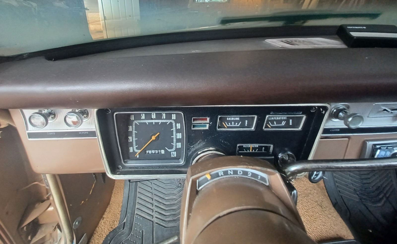 Plymouth-Valiant-200-1966-Sedan-6