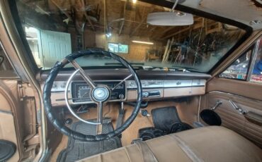 Plymouth-Valiant-200-1966-Sedan-7
