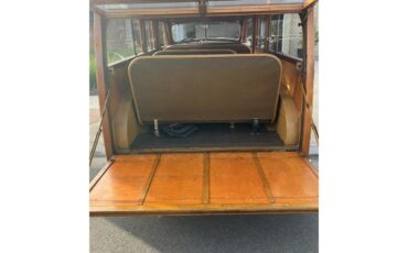 Plymouth-Woody-wagon-1940-Cocoa-Brown-Saddle-11