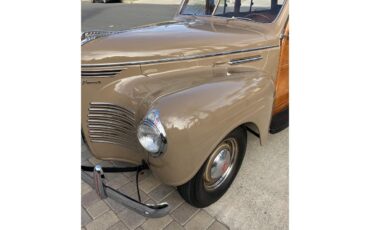 Plymouth-Woody-wagon-1940-Cocoa-Brown-Saddle-16