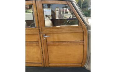 Plymouth-Woody-wagon-1940-Cocoa-Brown-Saddle-23