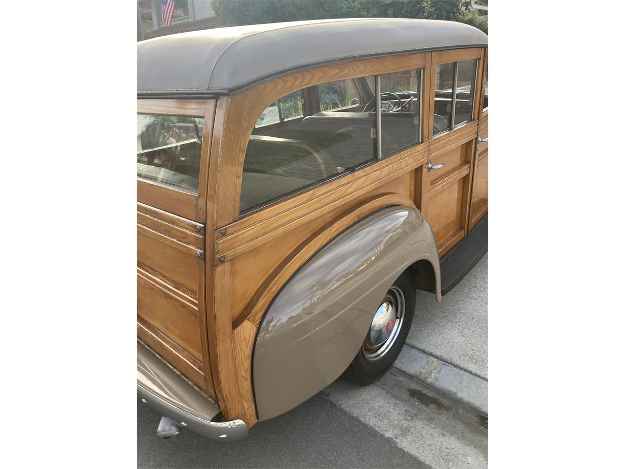 Plymouth-Woody-wagon-1940-Cocoa-Brown-Saddle-25