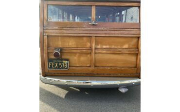 Plymouth-Woody-wagon-1940-Cocoa-Brown-Saddle-28