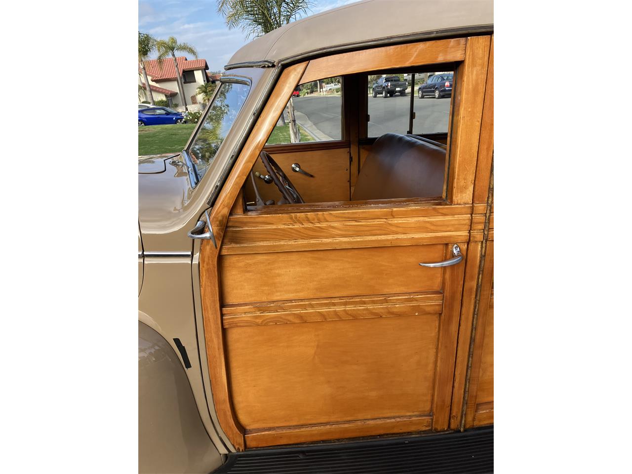 Plymouth-Woody-wagon-1940-Cocoa-Brown-Saddle-29