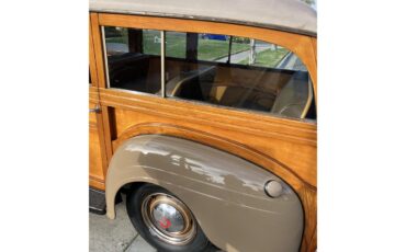 Plymouth-Woody-wagon-1940-Cocoa-Brown-Saddle-31
