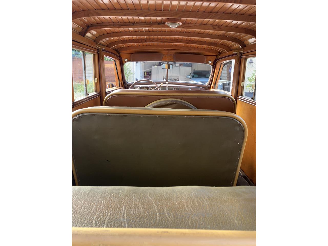 Plymouth-Woody-wagon-1940-Cocoa-Brown-Saddle-36