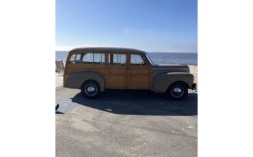 Plymouth-Woody-wagon-1940-Cocoa-Brown-Saddle-4