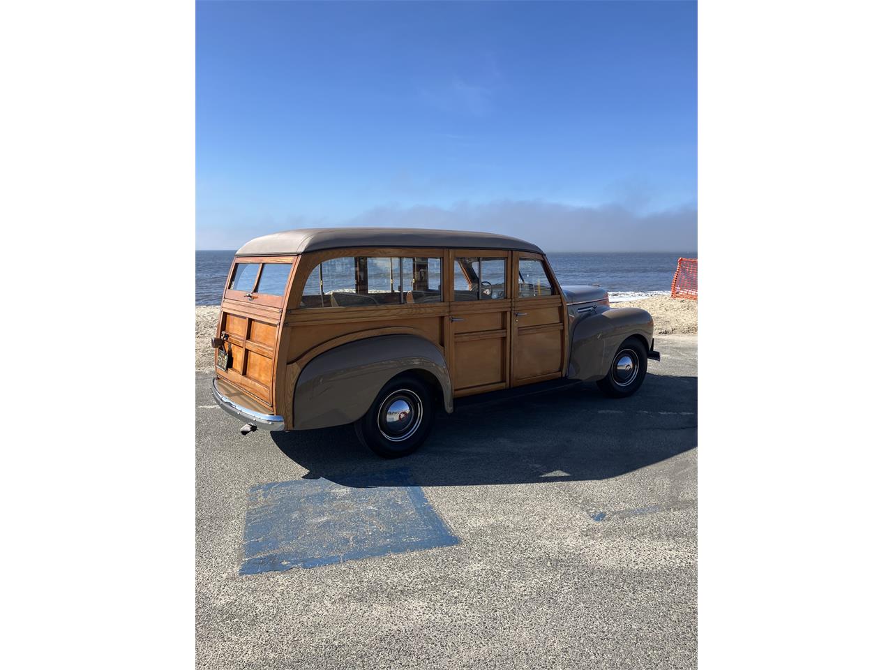 Plymouth-Woody-wagon-1940-Cocoa-Brown-Saddle-5