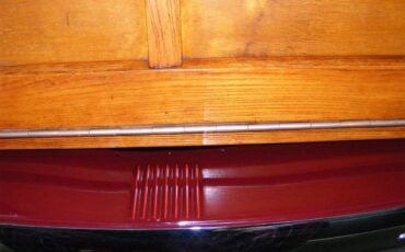 Plymouth-Woody-wagon-1940-Maroon-Brown-22