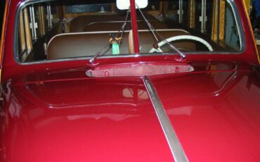 Plymouth-Woody-wagon-1940-Maroon-Brown-23