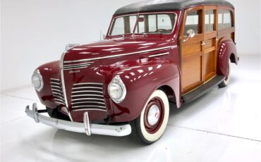 Plymouth-Woody-wagon-1940-Maroon-Brown-25