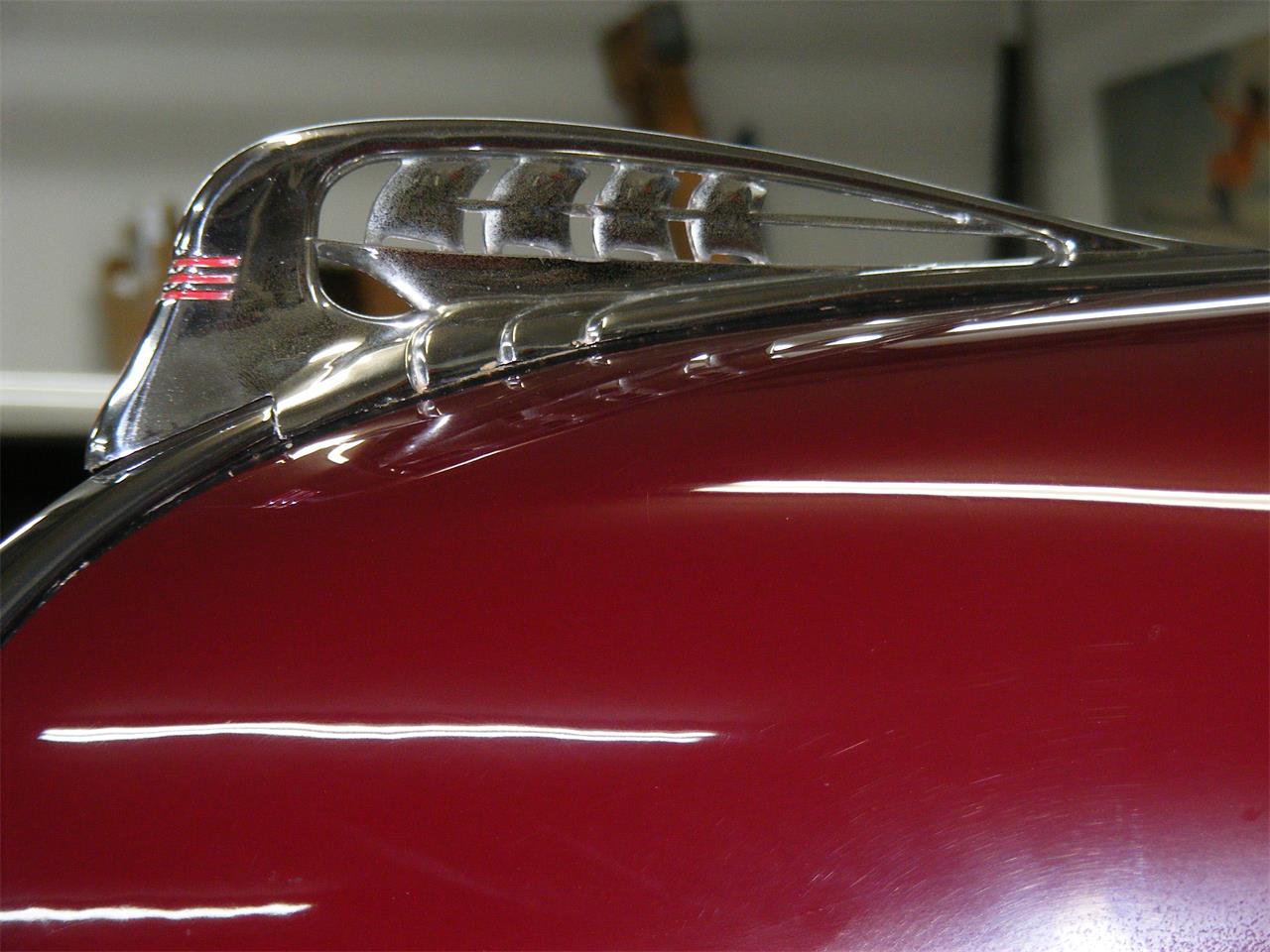 Plymouth-Woody-wagon-1940-Maroon-Brown-27