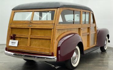 Plymouth-Woody-wagon-1940-Maroon-Brown-35