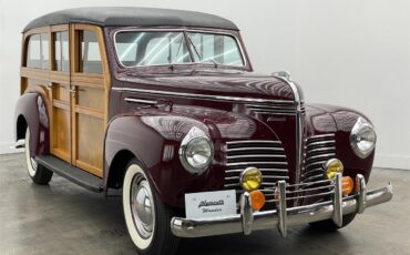 Plymouth-Woody-wagon-1940-Maroon-Brown