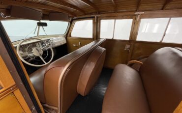 Plymouth-Woody-wagon-1940-Maroon-Brown-42