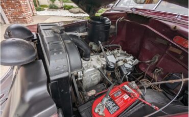 Plymouth-Woody-wagon-1949-Maroon-Tan-12