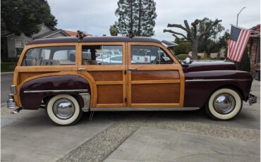 Plymouth-Woody-wagon-1949-Maroon-Tan-2