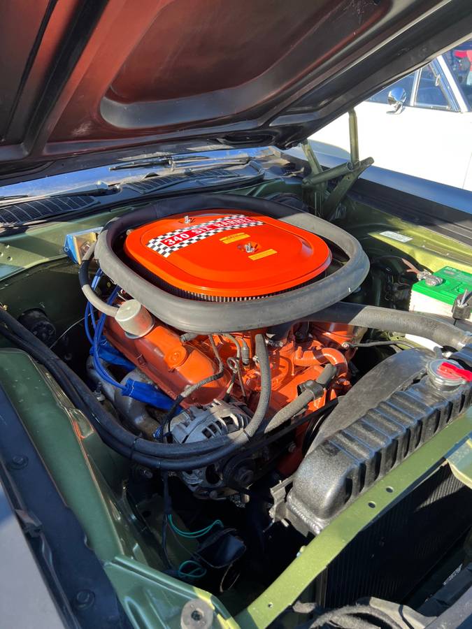 Plymouth-aar-cuda-1970-green-10