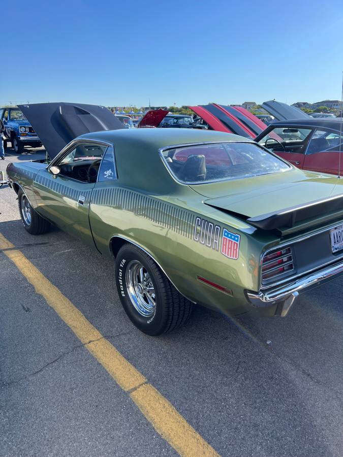 Plymouth-aar-cuda-1970-green-12