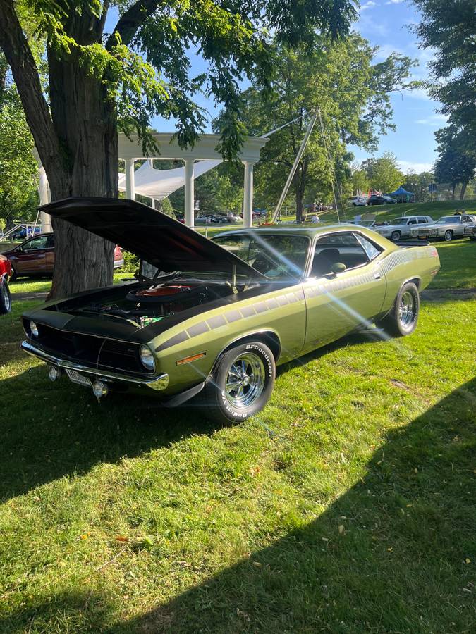 Plymouth-aar-cuda-1970-green-2