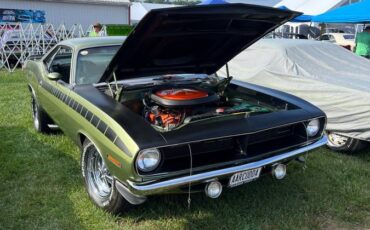 Plymouth-aar-cuda-1970-green