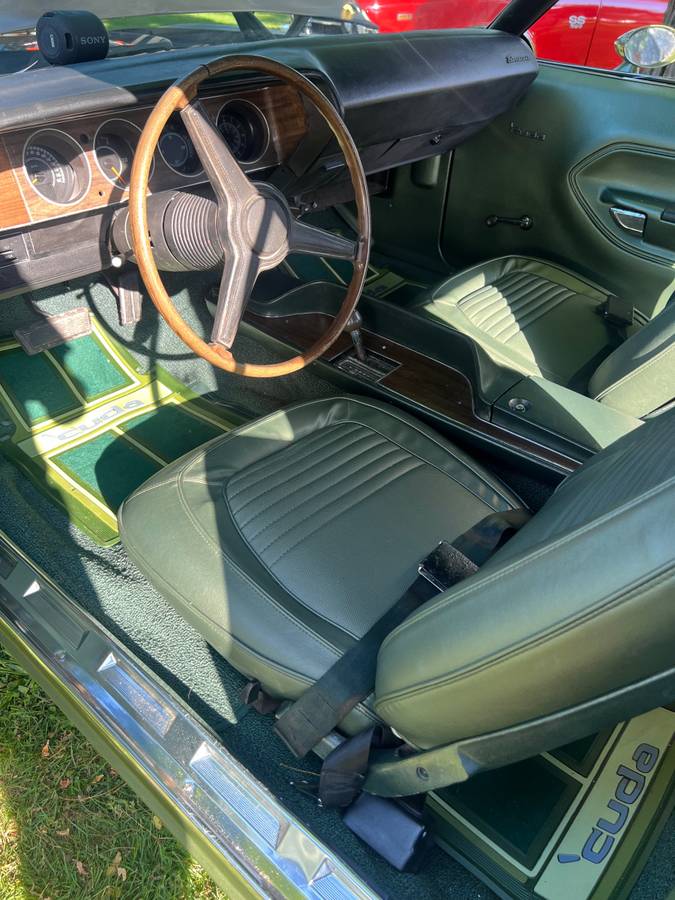 Plymouth-aar-cuda-1970-green-7