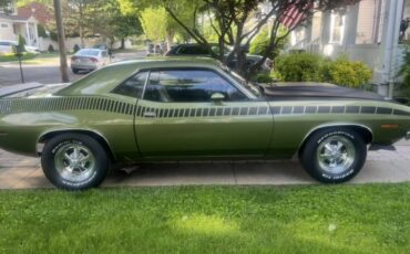 Plymouth-aar-cuda-1970-green-8