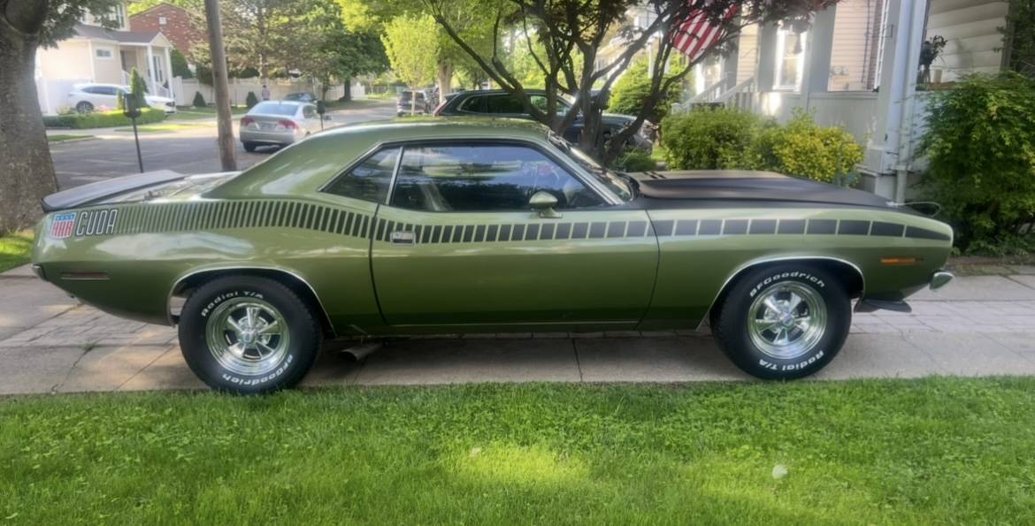 Plymouth-aar-cuda-1970-green-8