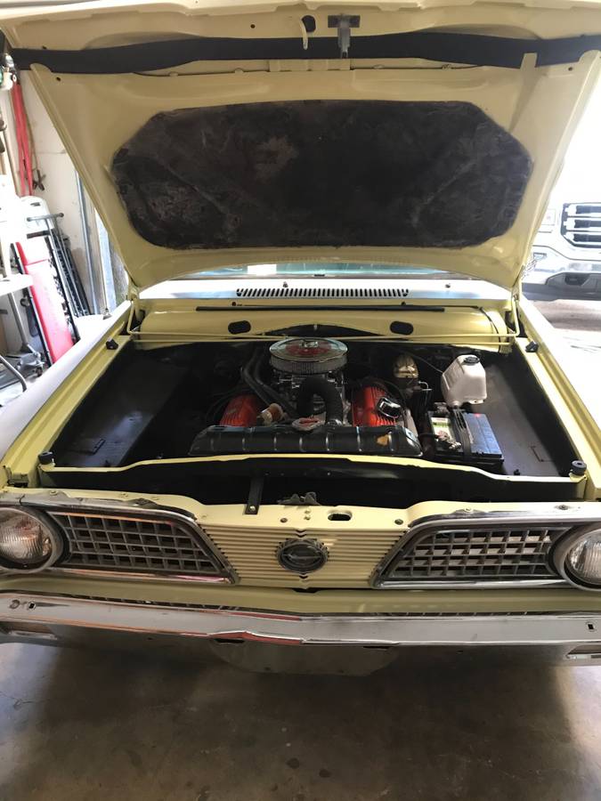 Plymouth-barracuda-1966-yellow-8