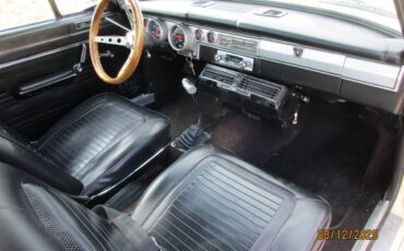 Plymouth-barracuda-1966-yellow-9