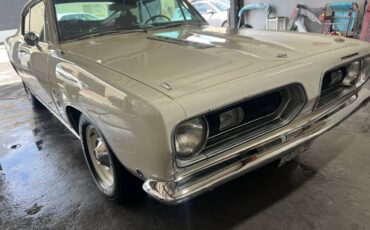 Plymouth-barracuda-1968-white-18
