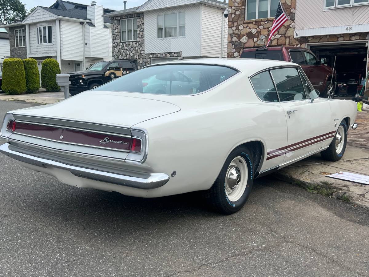 Plymouth-barracuda-1968-white-5