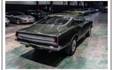 Plymouth-barracuda-formula-s-1967-green-21