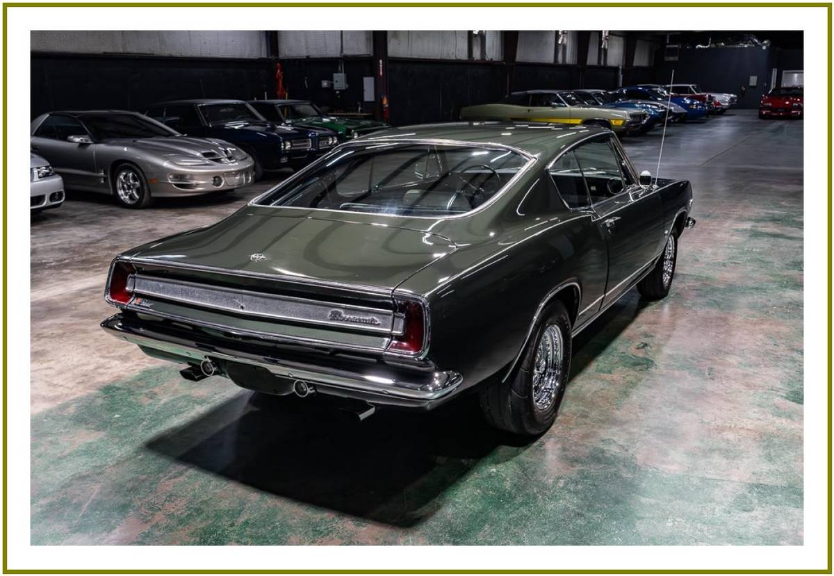 Plymouth-barracuda-formula-s-1967-green-43