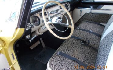 Plymouth-belvedere-1956-yellow-2