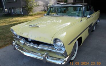 Plymouth-belvedere-1956-yellow