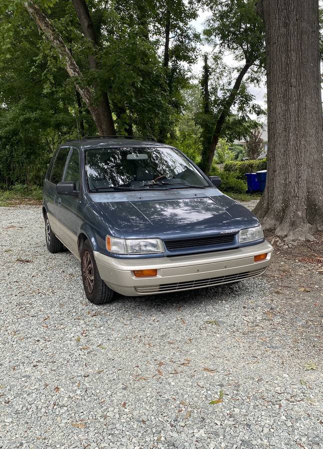 Plymouth-colt-vista-1992-blue-2