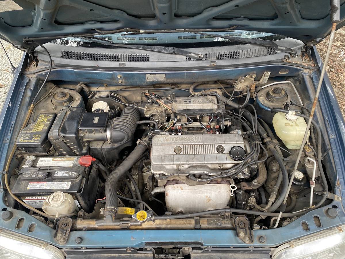 Plymouth-colt-vista-1992-blue-7