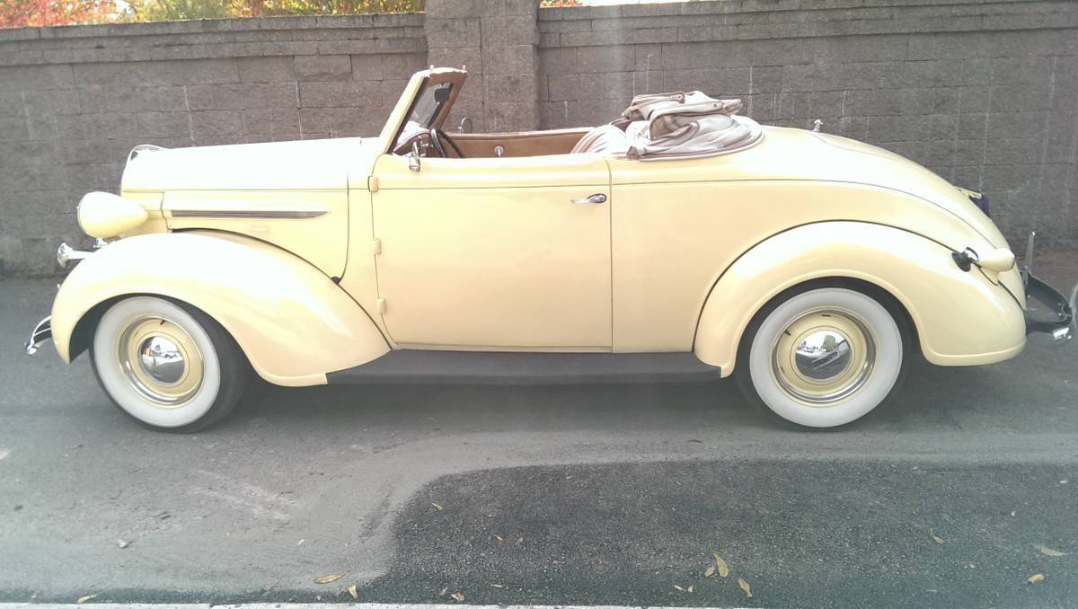 Plymouth-convertible-1937-custom-4