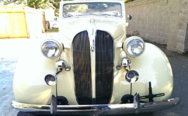 Plymouth-convertible-1937-custom-5