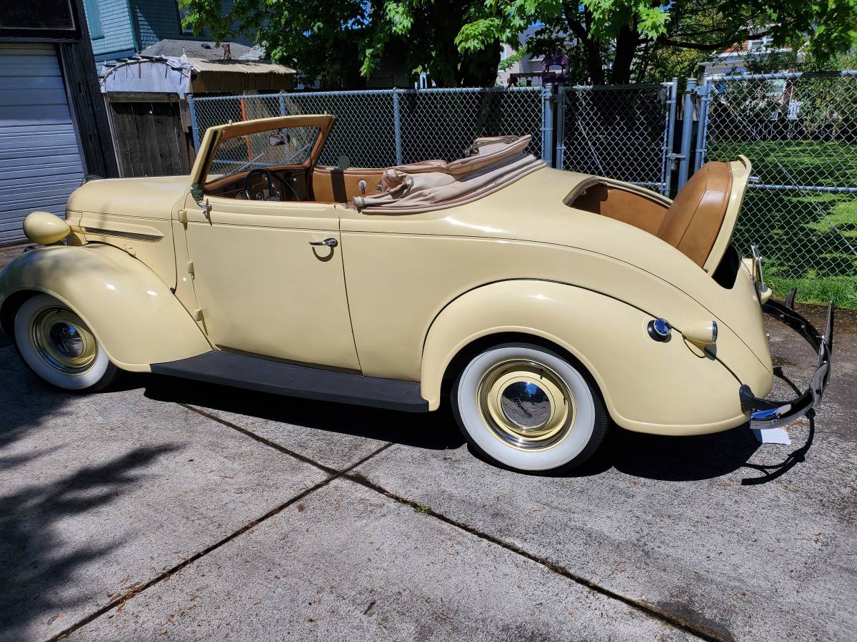 Plymouth-convertible-1937-custom