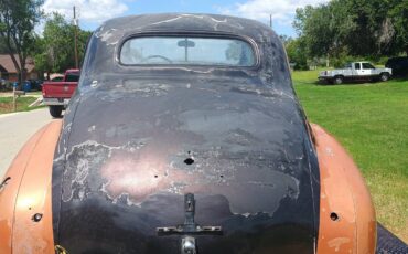 Plymouth-coupe-1940-custom-4