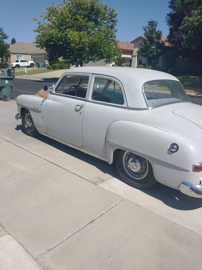Plymouth-cranbrook-1951-grey-3