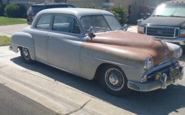 Plymouth-cranbrook-1951-grey-4