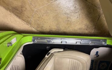 Plymouth-cuda-1970-green-8